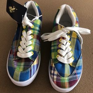 US Polo Association NWT women’s 8 plaid shoes